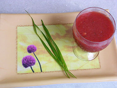 Wheatgrass-and-watermelon-juice