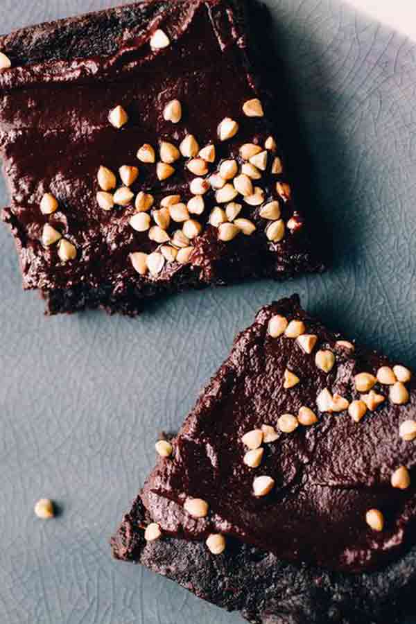 Easy Date Sweetened Vegan Brownies